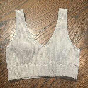 Aerie Tank top (removable padding )